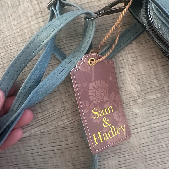 Light Blue Leather Tassel Bag - Picture 4 of 4